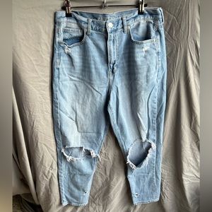 American Eagle mom jean